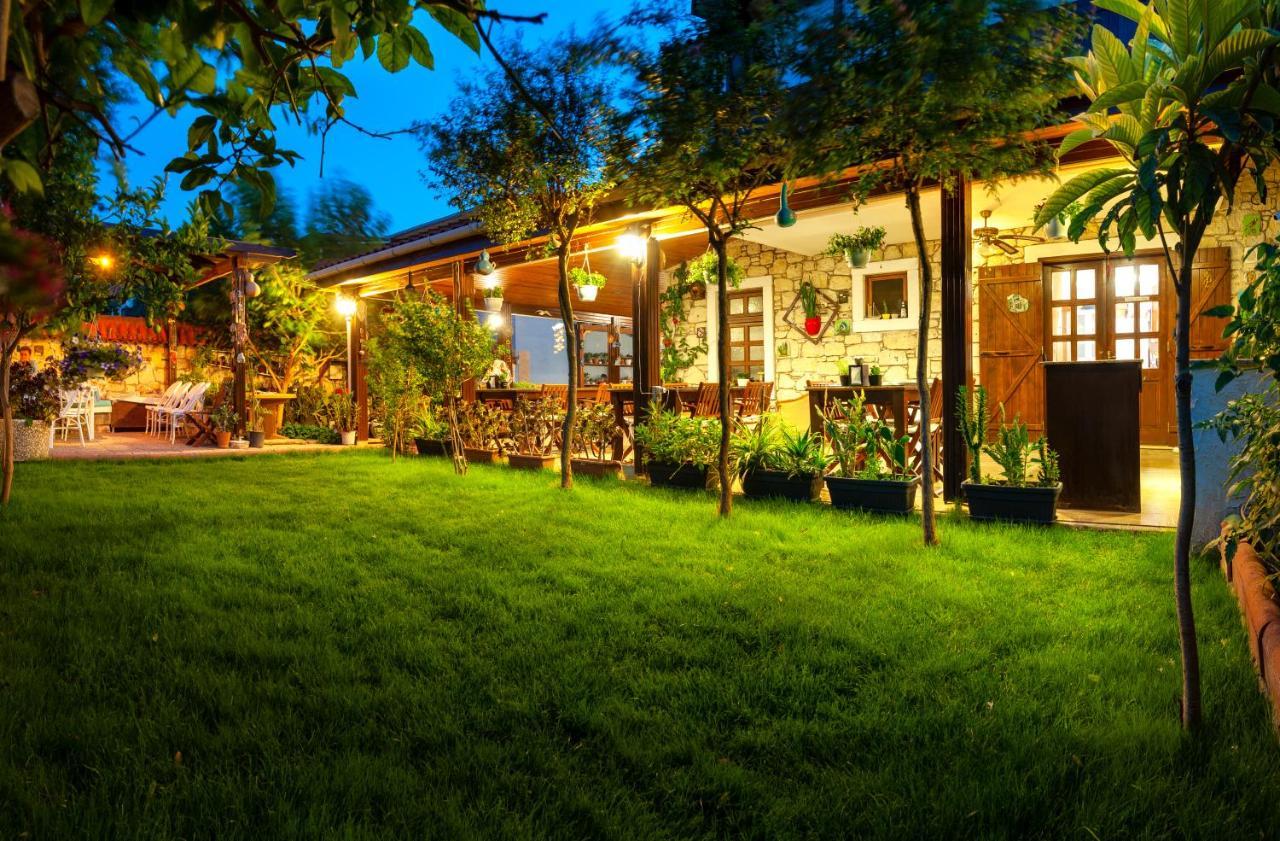 Flores Hotel Alaçatı Extérieur photo